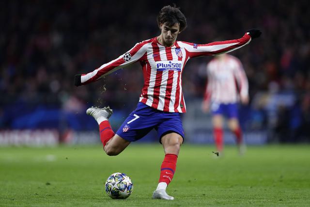 一名具有极 一名具有极