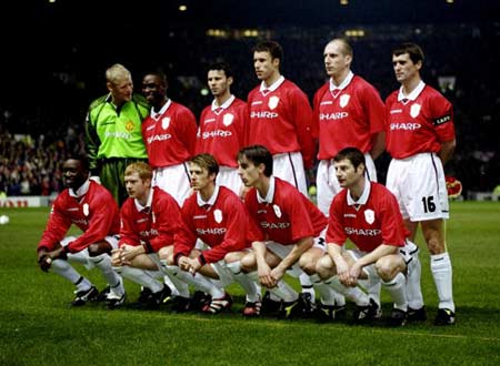 现出高度的 现出高度的